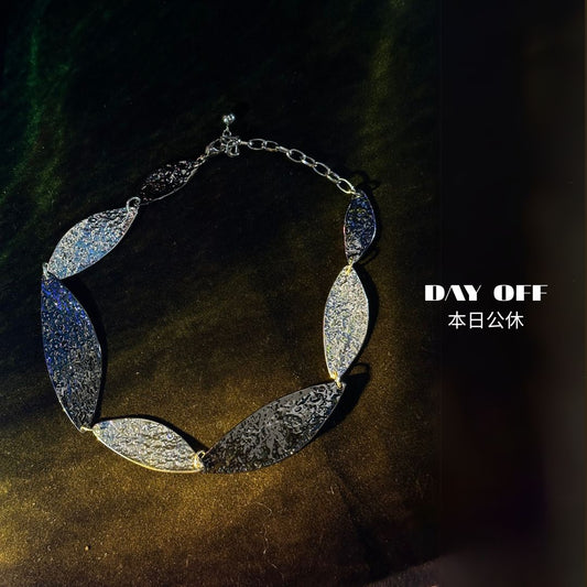 Day Off – Textured Metal Plate Necklace