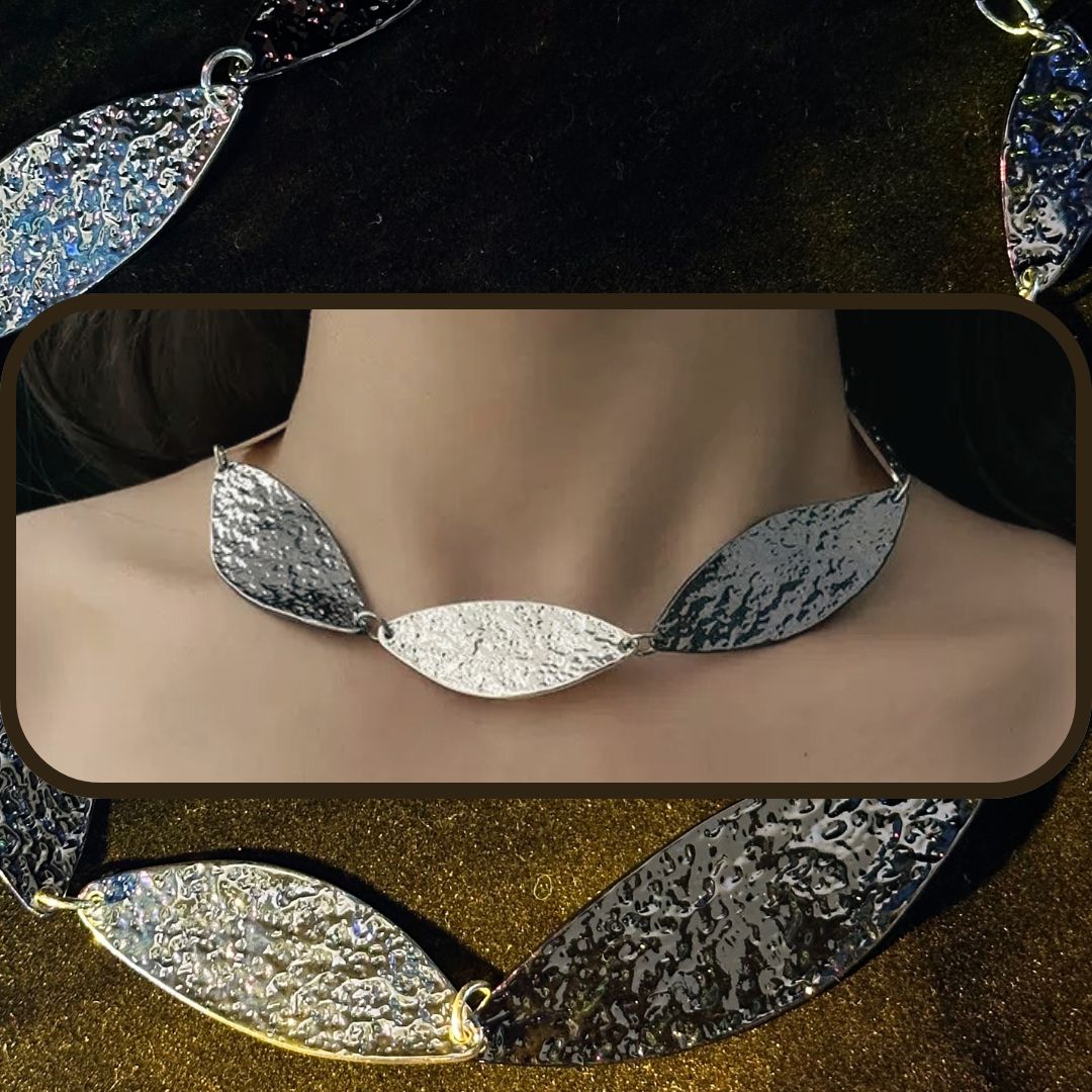 Day Off – Textured Metal Plate Necklace